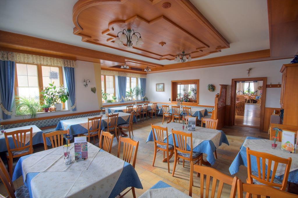 Gasthof Schneiderwirt, Kipfenberg Ot Hirnstetten Exteriör bild