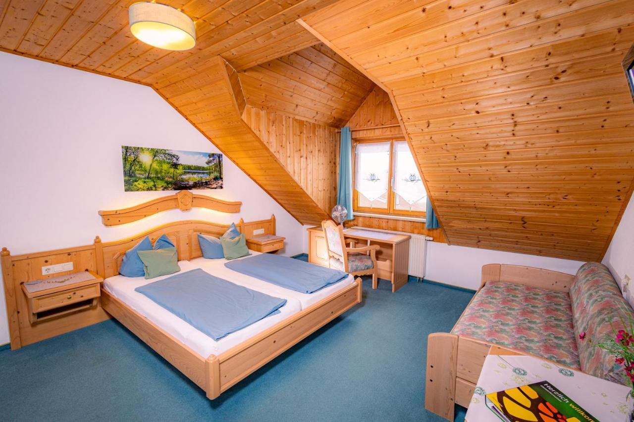 Gasthof Schneiderwirt, Kipfenberg Ot Hirnstetten Exteriör bild